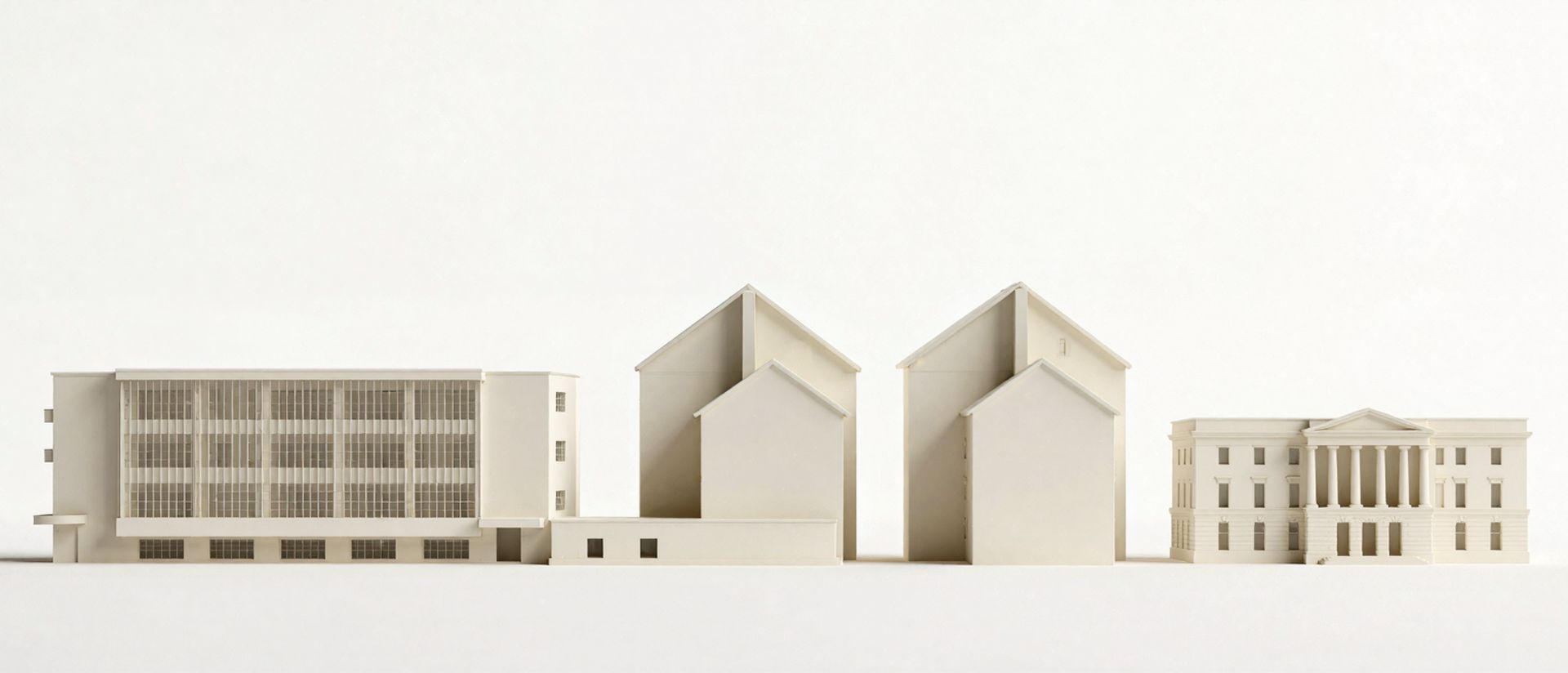 Geförderte Weiterbildung in Dessau-Roßlau — Wahrzeichen von Dessau-Roßlau als Architekturmodell