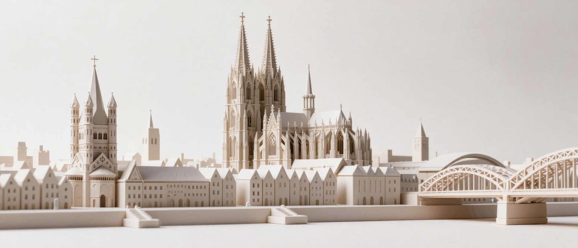 Geförderte Weiterbildung in Köln — Skyline von Köln als Architekturmodell